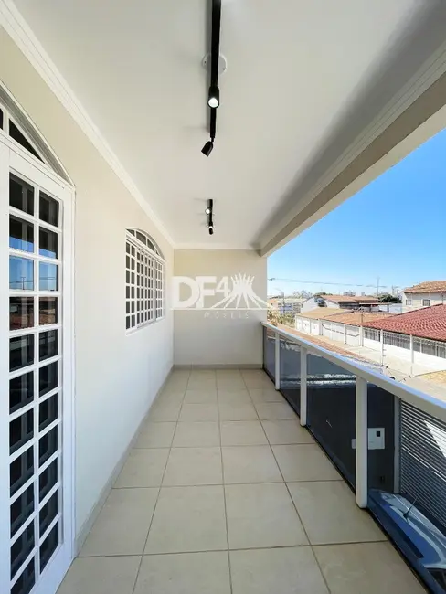 Foto 10 de Casa com 5 quartos à venda, 260m2 em Taguatinga Norte (Taguatinga), Brasilia - DF