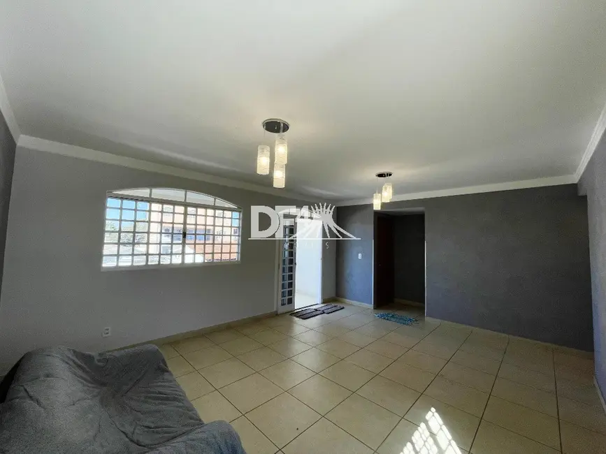 Casa com 5 quartos à venda, 260m2 em Taguatinga Norte (Taguatinga), Brasilia - DF - imagem 4 Foto 4 de Casa com 5 quartos à venda, 260m2 em Taguatinga Norte (Taguatinga), Brasilia - DF