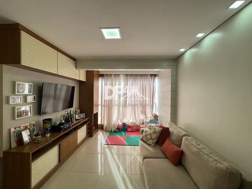 Foto 5 de Apartamento com 4 quartos à venda, 100m2 em Guará II, Brasilia - DF