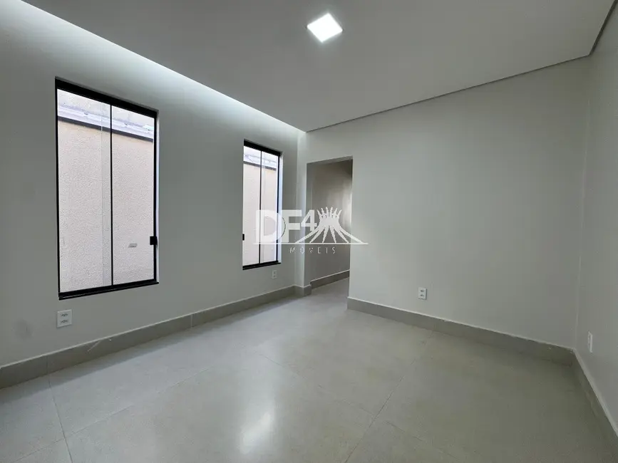 Casa de Condomínio com 3 quartos à venda, 228m2 em Setor Habitacional Vicente Pires, Brasilia - DF - imagem 5 Foto 5 de Casa de Condomínio com 3 quartos à venda, 228m2 em Setor Habitacional Vicente Pires, Brasilia - DF