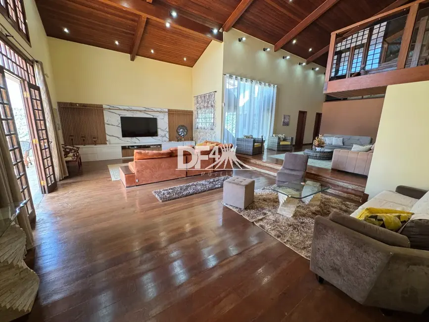 Casa com 4 quartos à venda, 800m2 em Setor de Habitações Individuais Sul, Brasilia - DF - imagem 2 Foto 2 de Casa com 4 quartos à venda, 800m2 em Setor de Habitações Individuais Sul, Brasilia - DF