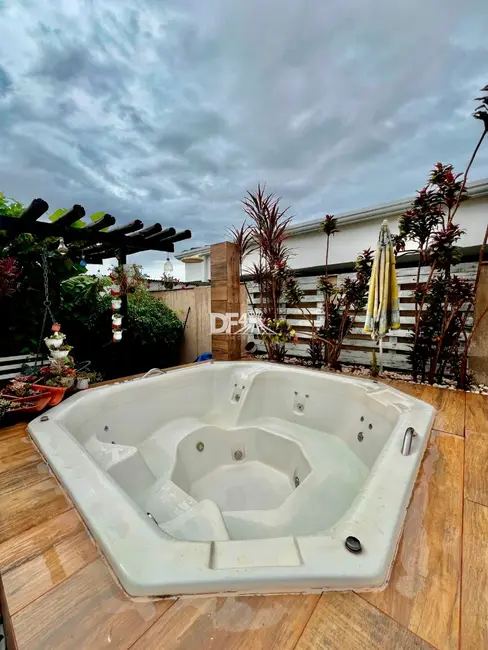 Foto 9 de Casa de Condomínio com 3 quartos à venda, 400m2 em Brasilia - DF