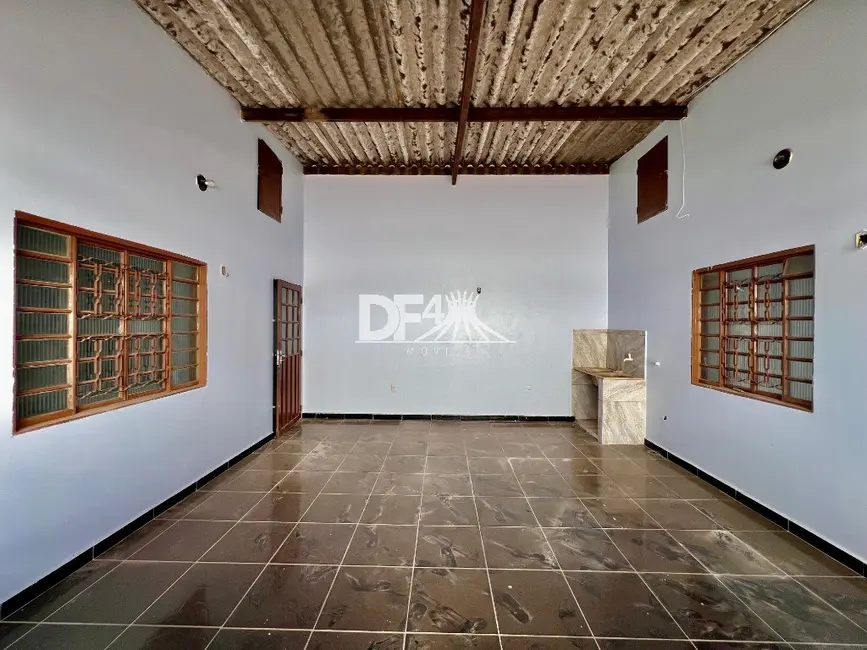 Sala Comercial para alugar, 120m2 em Ceilândia Sul (Ceilândia), Brasilia - DF - imagem 1 Foto 1 de Sala Comercial para alugar, 120m2 em Ceilândia Sul (Ceilândia), Brasilia - DF