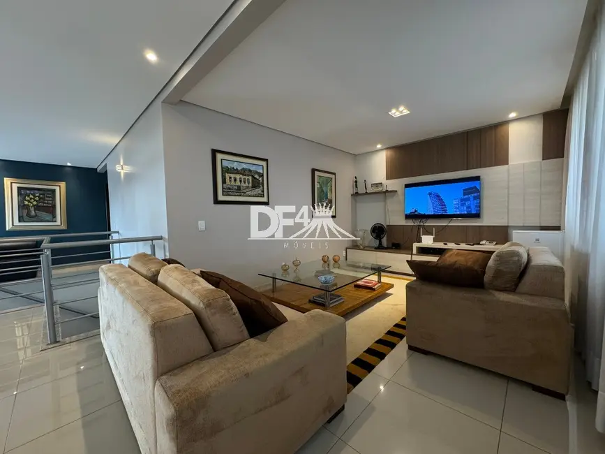 Casa de Condomínio com 4 quartos à venda, 400m2 em Setor Habitacional Samambaia (Vicente Pires), Brasilia - DF - imagem 9 Foto 9 de Casa de Condomínio com 4 quartos à venda, 400m2 em Setor Habitacional Samambaia (Vicente Pires), Brasilia - DF