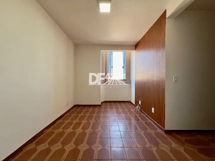 Foto 3 de Apartamento com 3 quartos à venda, 60m2 em Guará I, Brasilia - DF