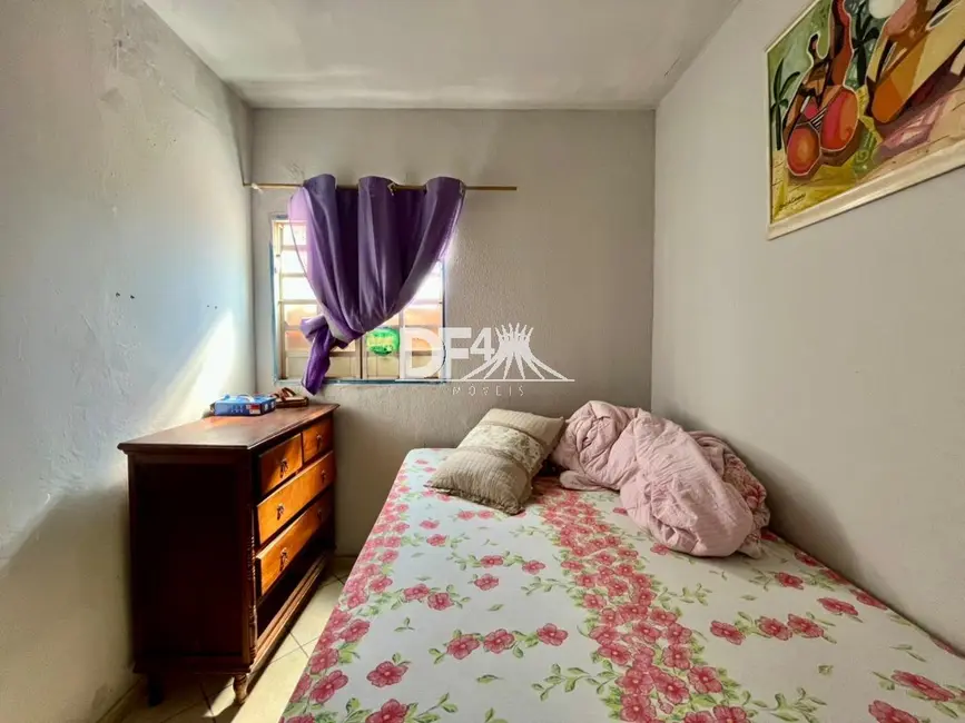 Casa com 4 quartos à venda, 200m2 em Samambaia Sul (Samambaia), Brasilia - DF - imagem 6 Foto 6 de Casa com 4 quartos à venda, 200m2 em Samambaia Sul (Samambaia), Brasilia - DF