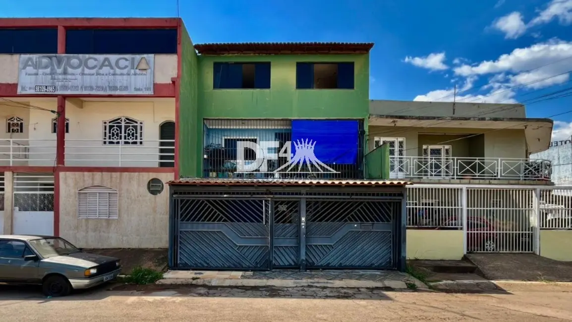 Casa com 4 quartos à venda, 200m2 em Samambaia Sul (Samambaia), Brasilia - DF - imagem 8 Foto 8 de Casa com 4 quartos à venda, 200m2 em Samambaia Sul (Samambaia), Brasilia - DF