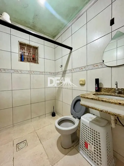 Casa com 4 quartos à venda, 200m2 em Samambaia Sul (Samambaia), Brasilia - DF - imagem 3 Foto 3 de Casa com 4 quartos à venda, 200m2 em Samambaia Sul (Samambaia), Brasilia - DF