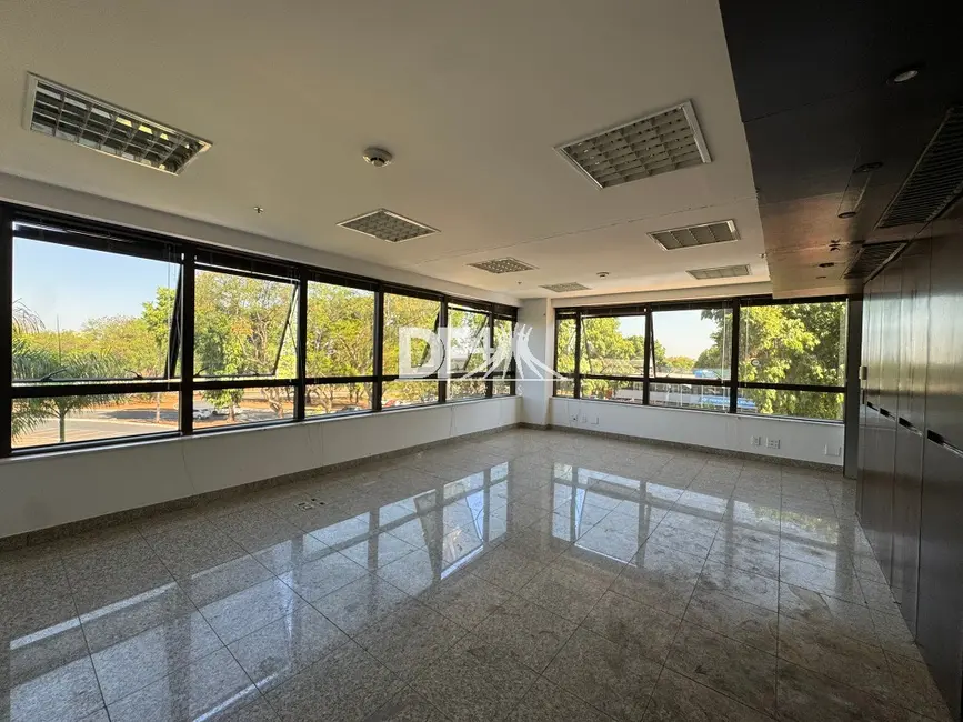 Foto 2 de Sala Comercial para alugar, 215m2 em Asa Sul, Brasilia - DF