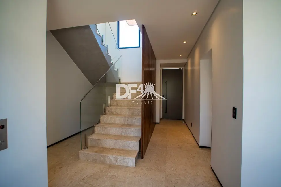 Foto 14 de Casa com 5 quartos à venda, 977m2 em Setor de Habitações Individuais Norte, Brasilia - DF