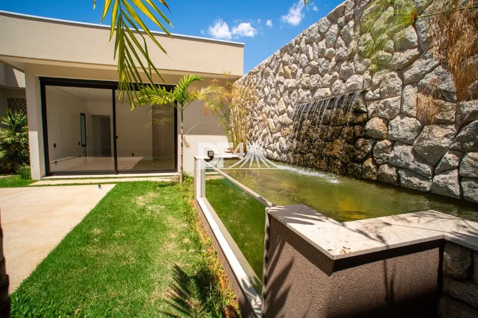 Foto 38 de Casa com 5 quartos à venda, 977m2 em Setor de Habitações Individuais Norte, Brasilia - DF