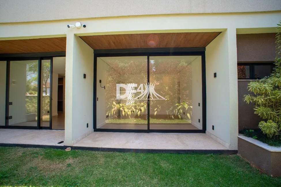 Foto 32 de Casa com 5 quartos à venda, 977m2 em Setor de Habitações Individuais Norte, Brasilia - DF
