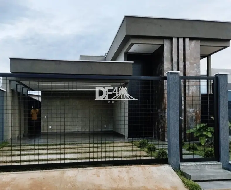 Foto 2 de Casa de Condomínio com 3 quartos à venda, 340m2 em Setor Habitacional Arniqueira (Águas Claras), Brasilia - DF