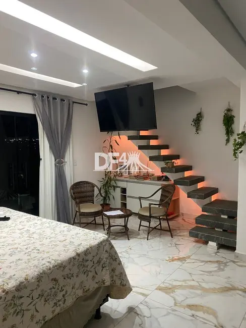 Casa de Condomínio com 3 quartos à venda, 500m2 em Setor Habitacional Vicente Pires, Brasilia - DF - imagem 2 Foto 2 de Casa de Condomínio com 3 quartos à venda, 500m2 em Setor Habitacional Vicente Pires, Brasilia - DF