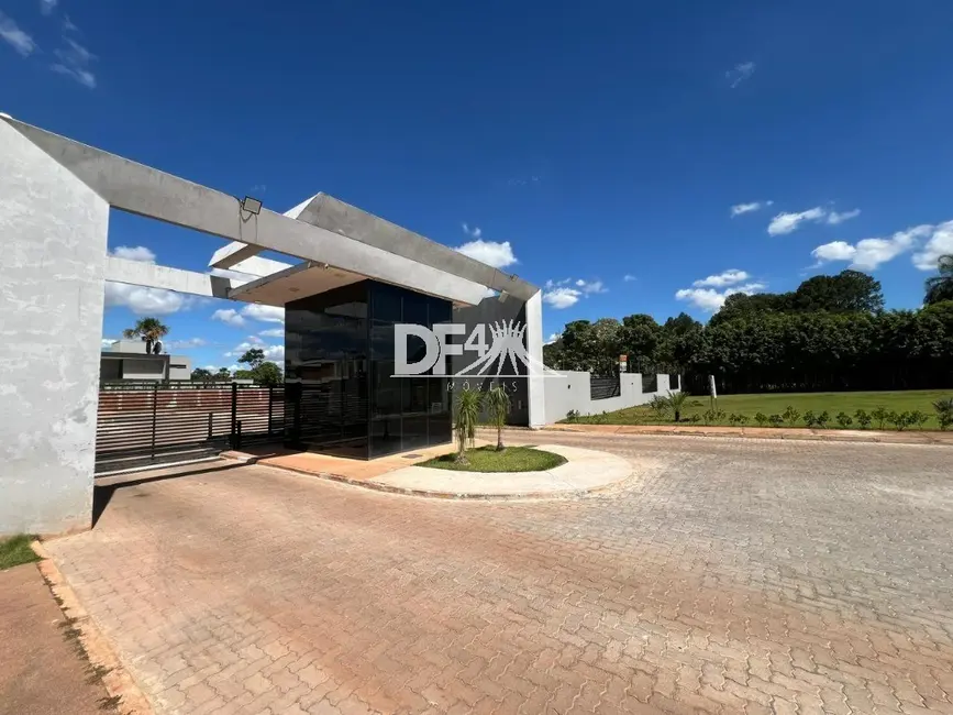 Terreno / Lote à venda, 2500m2 em Park Way, Brasilia - DF - imagem 3 Foto 3 de Terreno / Lote à venda, 2500m2 em Park Way, Brasilia - DF