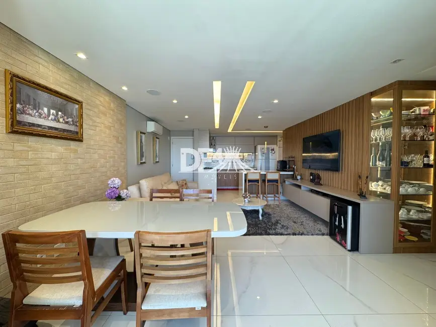 Foto 3 de Apartamento com 2 quartos para alugar, 100m2 em Guará II, Brasilia - DF