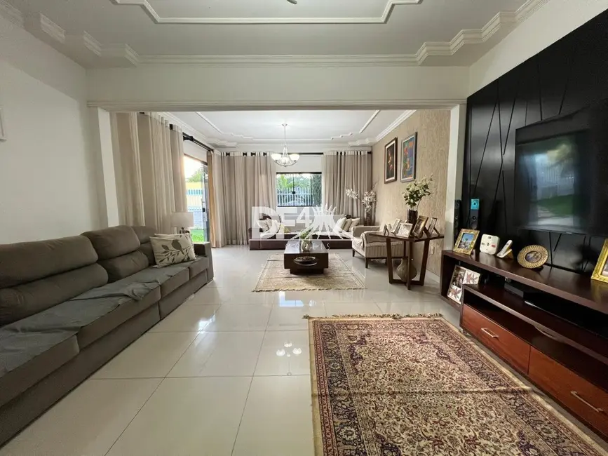 Foto 2 de Casa de Condomínio com 4 quartos à venda, 800m2 em Brasilia - DF