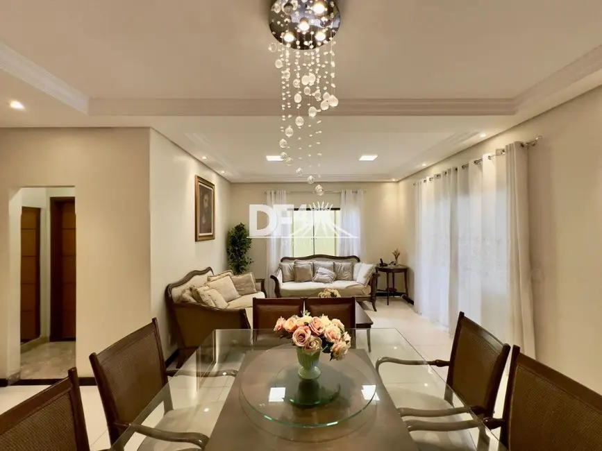 Casa de Condomínio com 4 quartos à venda, 400m2 em Setor Habitacional Vicente Pires, Brasilia - DF - imagem 8 Foto 8 de Casa de Condomínio com 4 quartos à venda, 400m2 em Setor Habitacional Vicente Pires, Brasilia - DF