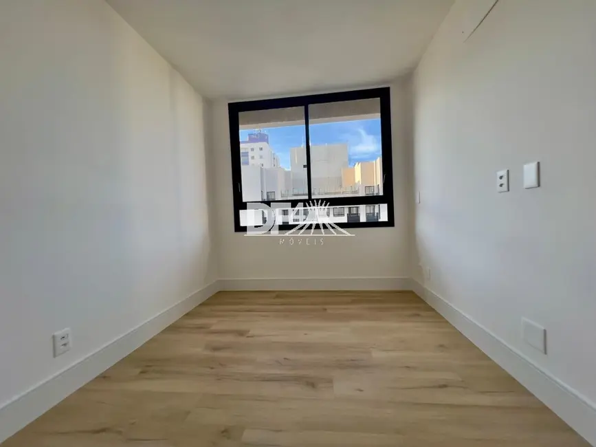 Foto 8 de Apartamento com 3 quartos à venda, 97m2 em Guará II, Brasilia - DF