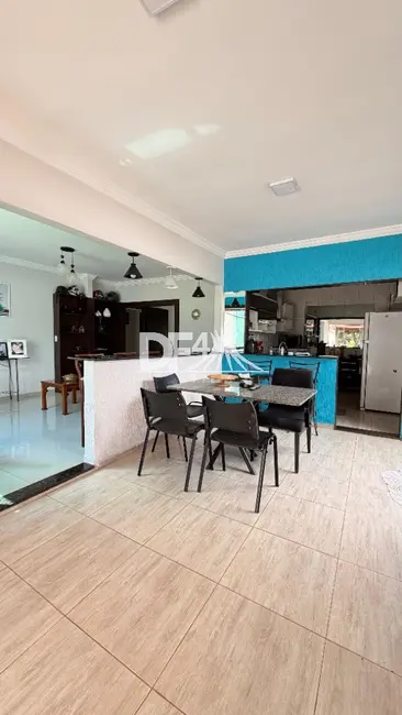 Casa de Condomínio com 3 quartos à venda, 650m2 em Brasilia - DF - imagem 8 Foto 8 de Casa de Condomínio com 3 quartos à venda, 650m2 em Brasilia - DF