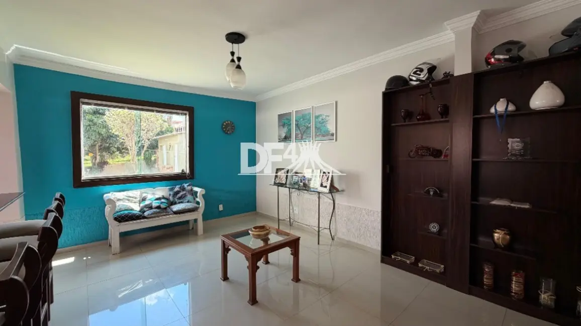Casa de Condomínio com 3 quartos à venda, 650m2 em Brasilia - DF - imagem 3 Foto 3 de Casa de Condomínio com 3 quartos à venda, 650m2 em Brasilia - DF