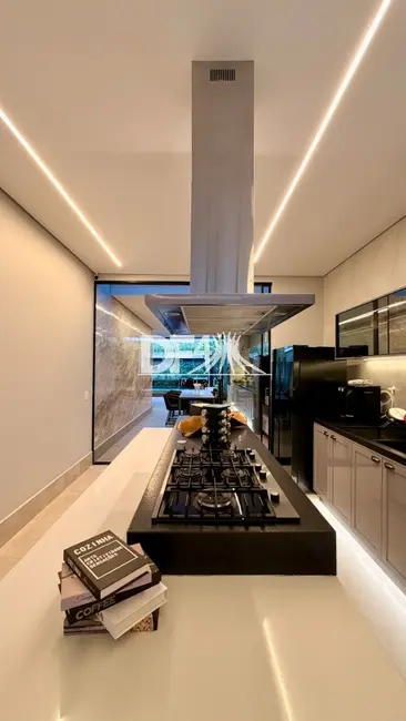Foto 8 de Casa de Condomínio com 3 quartos à venda, 400m2 em Setor Habitacional Vicente Pires, Brasilia - DF