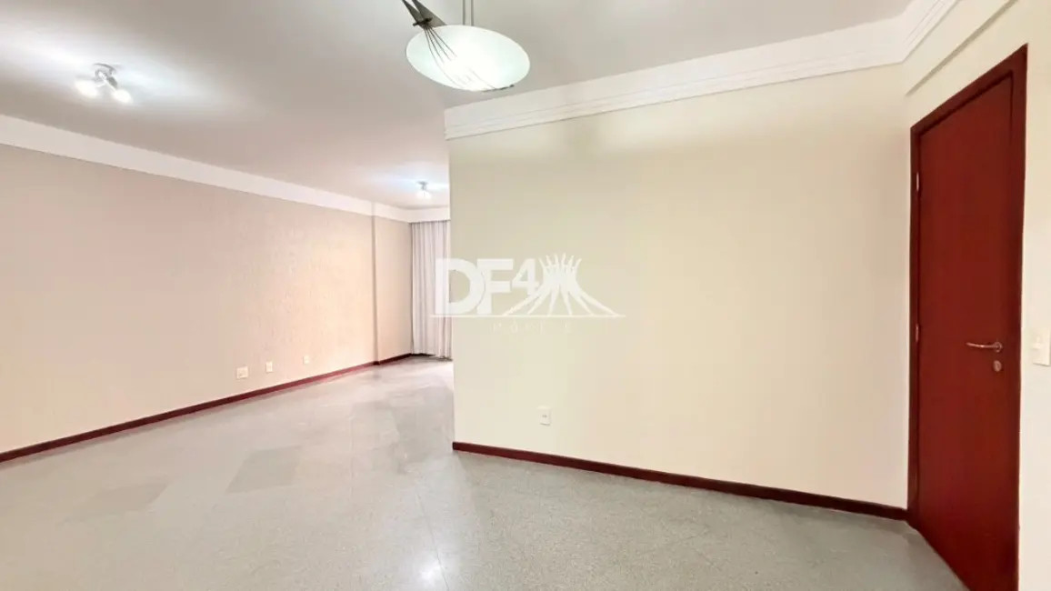Apartamento com 4 quartos à venda, 154m2 em Asa Sul, Brasilia - DF - imagem 6 Foto 6 de Apartamento com 4 quartos à venda, 154m2 em Asa Sul, Brasilia - DF