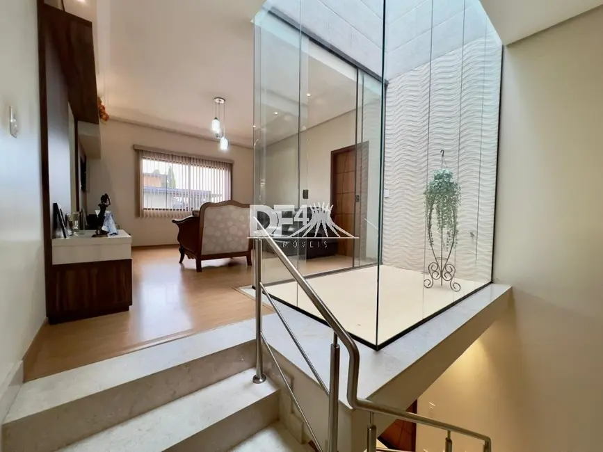 Casa de Condomínio com 4 quartos à venda, 400m2 em Setor Habitacional Vicente Pires, Brasilia - DF - imagem 7 Foto 7 de Casa de Condomínio com 4 quartos à venda, 400m2 em Setor Habitacional Vicente Pires, Brasilia - DF