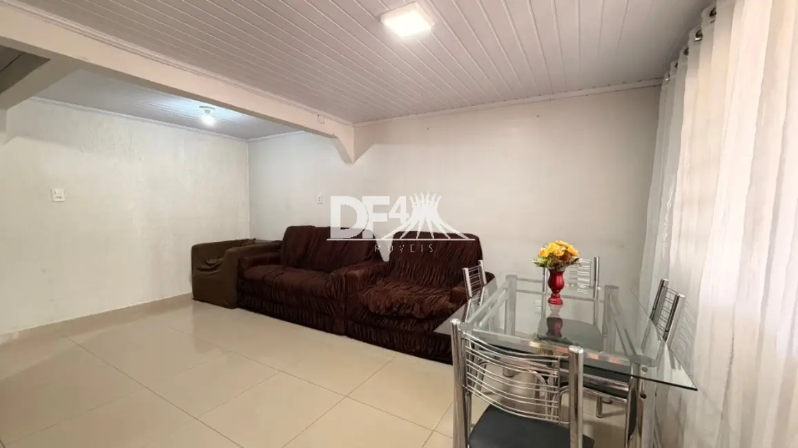 Casa com 4 quartos à venda, 120m2 em Guará I, Brasilia - DF - imagem 6 Foto 6 de Casa com 4 quartos à venda, 120m2 em Guará I, Brasilia - DF