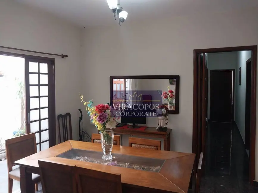 Casa com 3 quartos à venda, 250m2 em Jardim Yeda, Campinas - SP - imagem 7 Foto 7 de Casa com 3 quartos à venda, 250m2 em Jardim Yeda, Campinas - SP