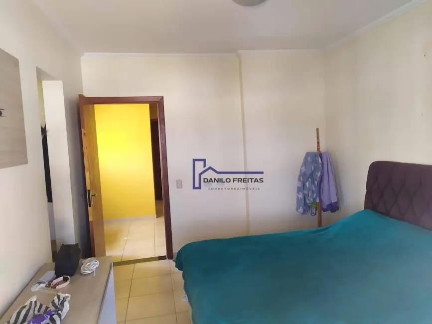 Foto 8 de Casa com 3 quartos à venda, 175m2 em Nova Cerejeira, Atibaia - SP