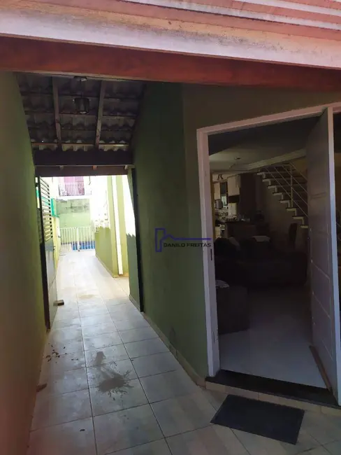 Foto 3 de Casa com 3 quartos à venda, 175m2 em Nova Cerejeira, Atibaia - SP