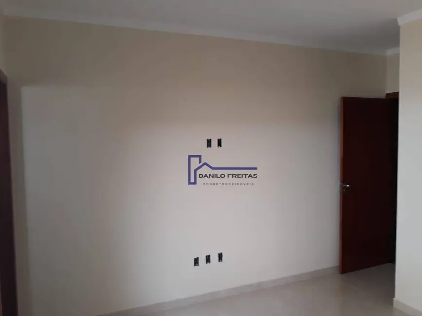 Foto 4 de Casa com 2 quartos à venda, 150m2 em Jardim Brogotá, Atibaia - SP