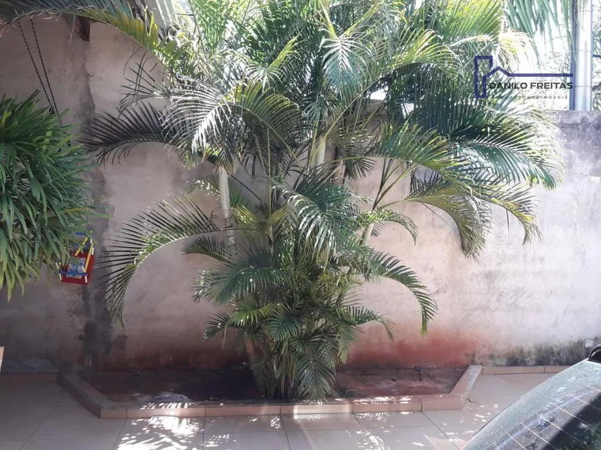 Foto 4 de Casa com 2 quartos à venda, 175m2 em Atibaia - SP