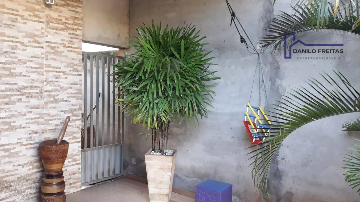 Foto 3 de Casa com 2 quartos à venda, 175m2 em Atibaia - SP