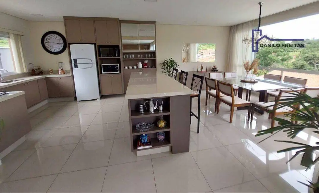 Foto 5 de Casa com 3 quartos à venda, 1350m2 em Jardim Centenário, Atibaia - SP