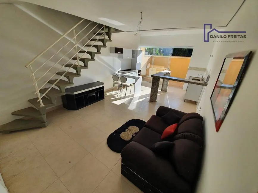 Casa de Condomínio com 2 quartos à venda, 100m2 em Atibaia - SP - imagem 2 Foto 2 de Casa de Condomínio com 2 quartos à venda, 100m2 em Atibaia - SP