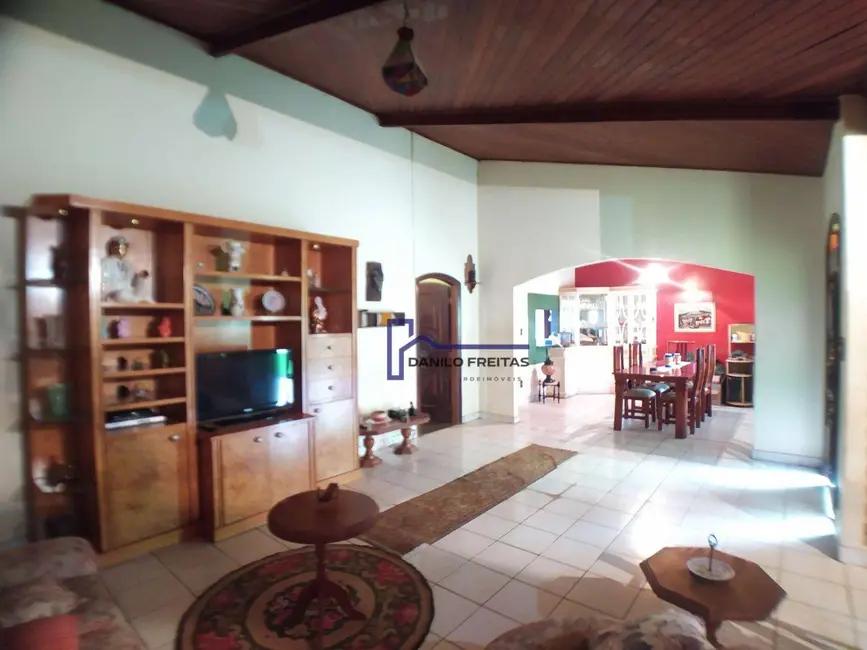 Foto 8 de Casa com 4 quartos à venda, 2000m2 em Jardim Estância Brasil, Atibaia - SP