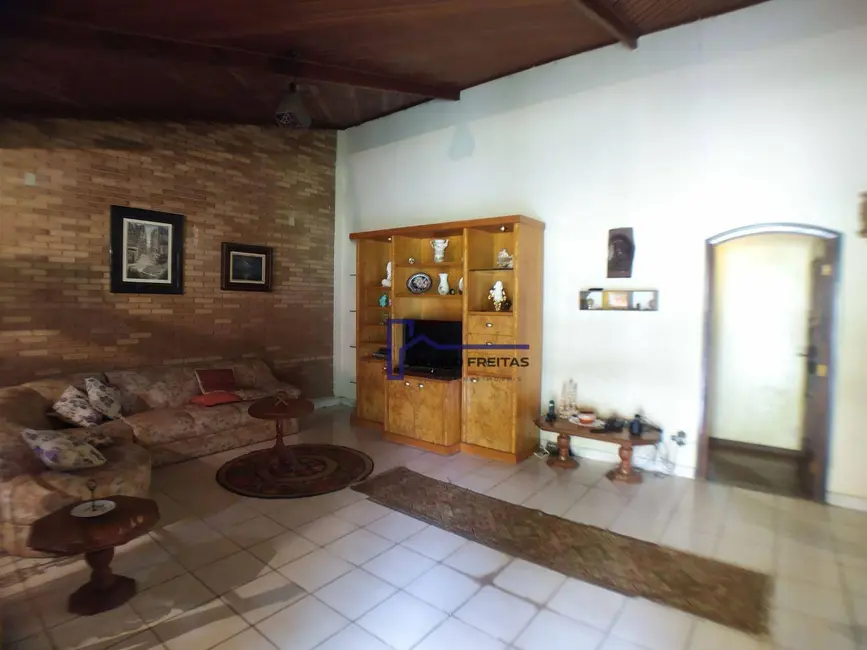 Foto 3 de Casa com 4 quartos à venda, 2000m2 em Jardim Estância Brasil, Atibaia - SP