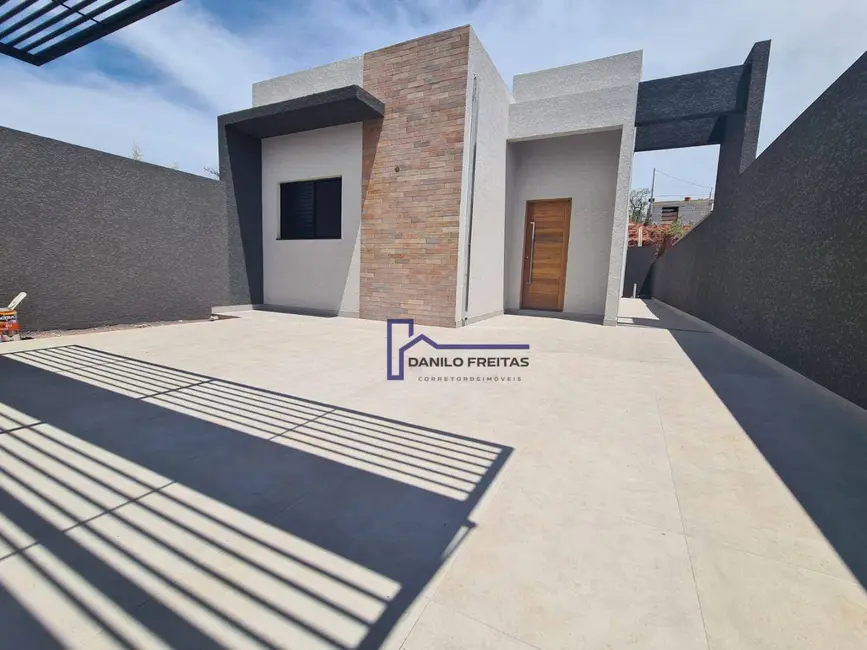 Foto 1 de Casa com 3 quartos à venda, 189m2 em Atibaia - SP