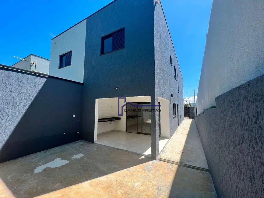 Foto 4 de Casa com 3 quartos à venda, 180m2 em Jardim dos Pinheiros, Atibaia - SP