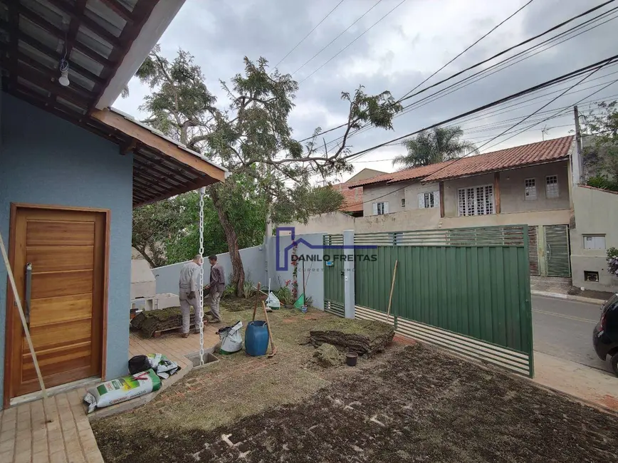 Foto 2 de Casa com 3 quartos à venda, 230m2 em Jardim Jaraguá, Atibaia - SP