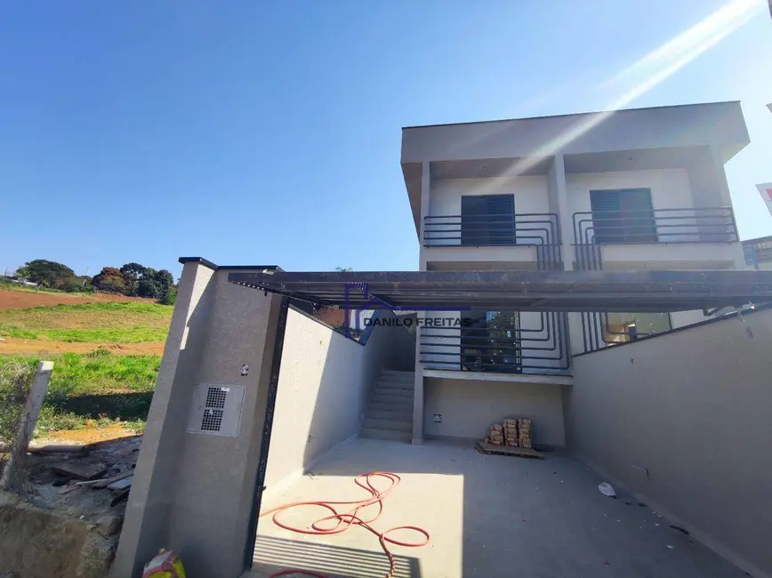 Foto 3 de Casa com 3 quartos à venda, 200m2 em Jardim do Lago, Atibaia - SP