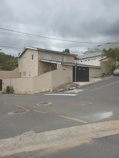 Casa com 4 quartos à venda, 350m2 em Jardim Paulista, Atibaia - SP - imagem 1 Foto 1 de Casa com 4 quartos à venda, 350m2 em Jardim Paulista, Atibaia - SP