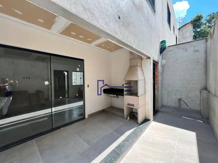 Foto 1 de Casa com 3 quartos à venda, 150m2 em Recreio Maristela, Atibaia - SP
