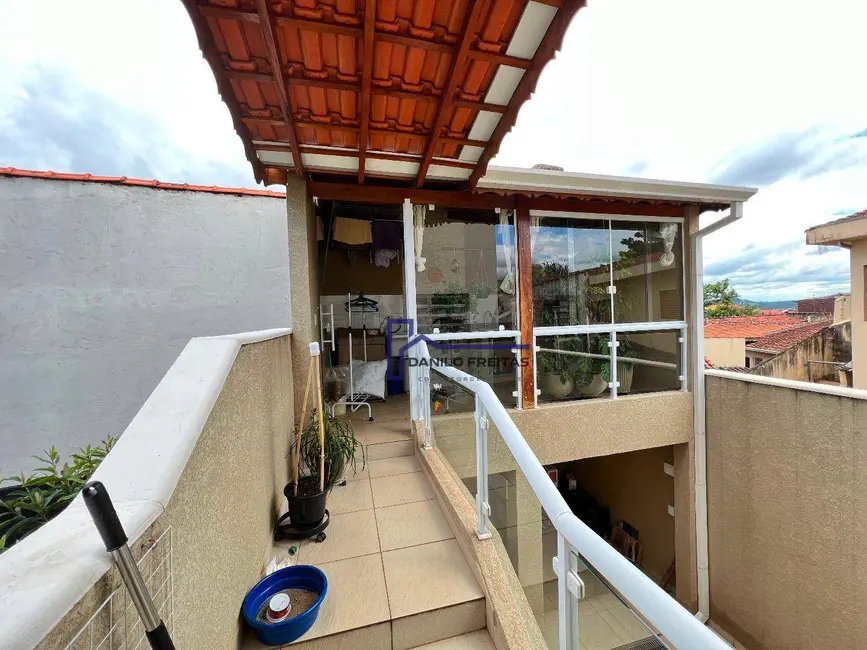 Foto 2 de Casa com 3 quartos à venda, 138m2 em Jardim Alvinópolis, Atibaia - SP