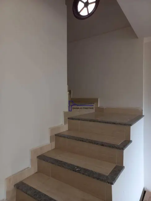 Foto 7 de Casa com 2 quartos à venda, 125m2 em Jardim das Palmeiras, Atibaia - SP