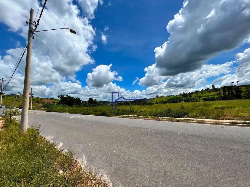 Foto 3 de Terreno / Lote à venda, 192m2 em Jardim das Cerejeiras, Atibaia - SP