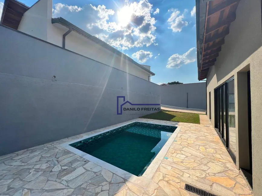 Foto 5 de Casa com 3 quartos à venda, 230m2 em Jardim Estância Brasil, Atibaia - SP