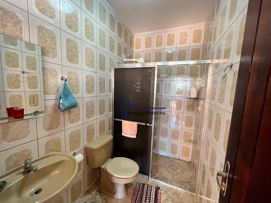 Foto 3 de Chácara com 6 quartos à venda, 1390m2 em Piracaia - SP